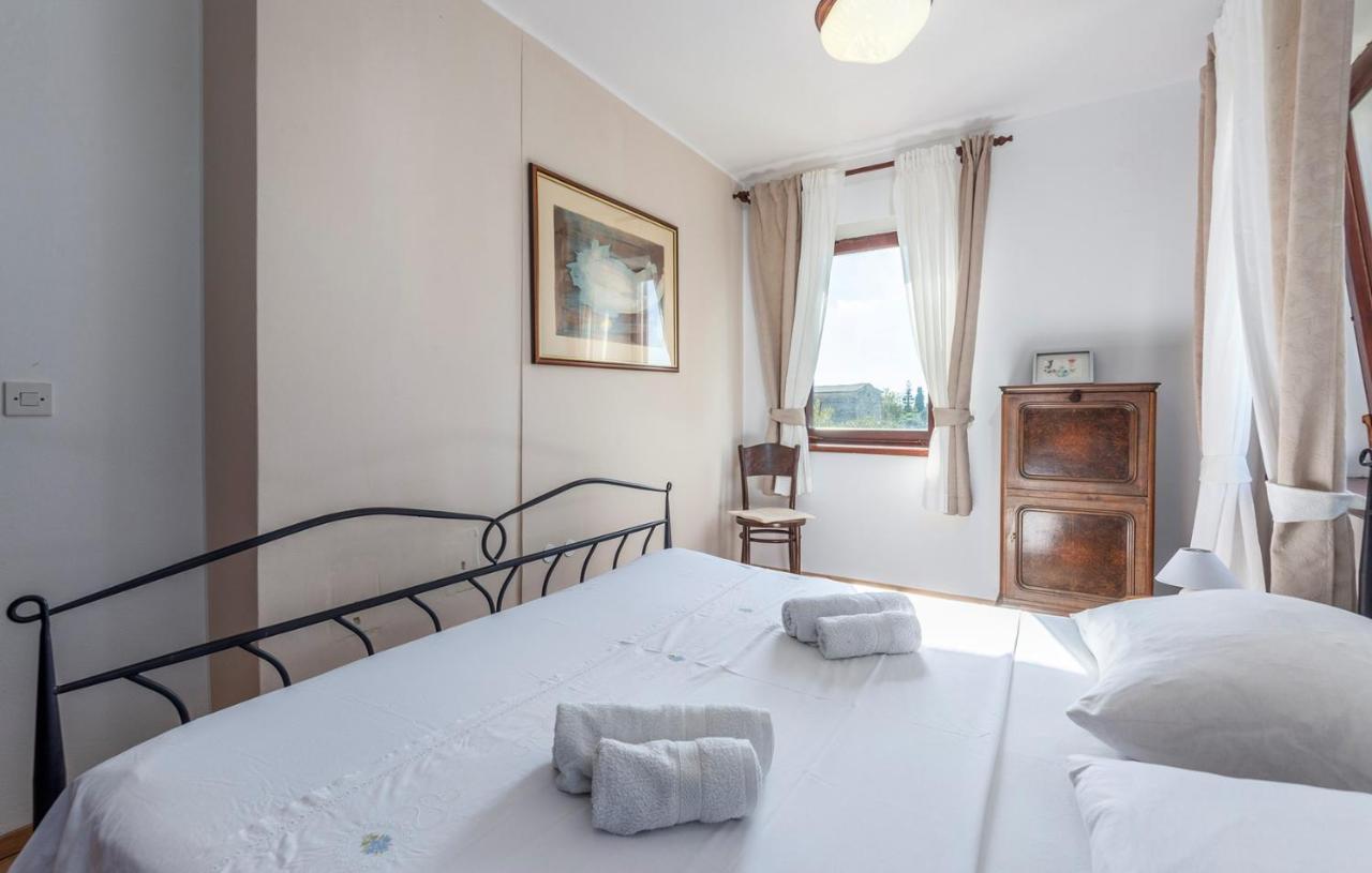Hotel House Peresiji Pokoj fotografie